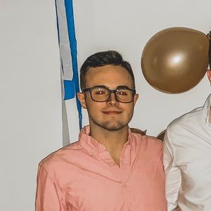 Meet your Posher, Deric